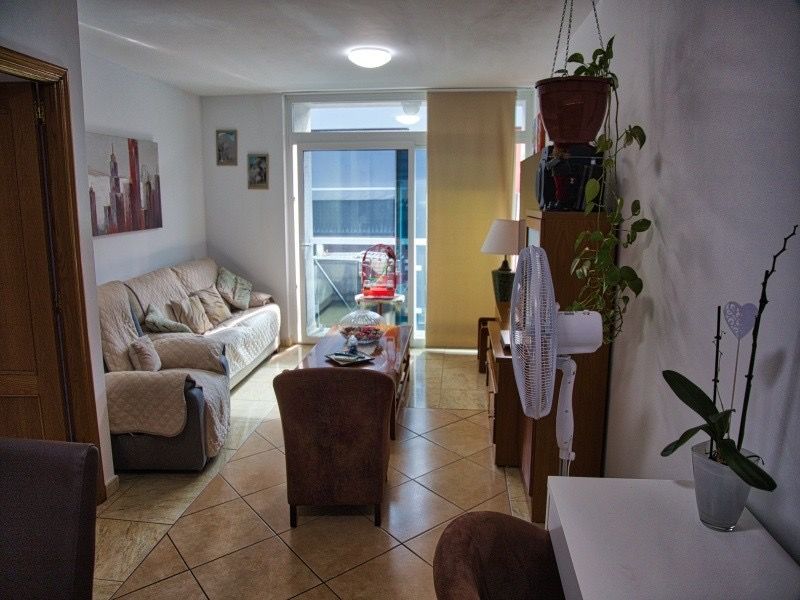 Apartment 2528